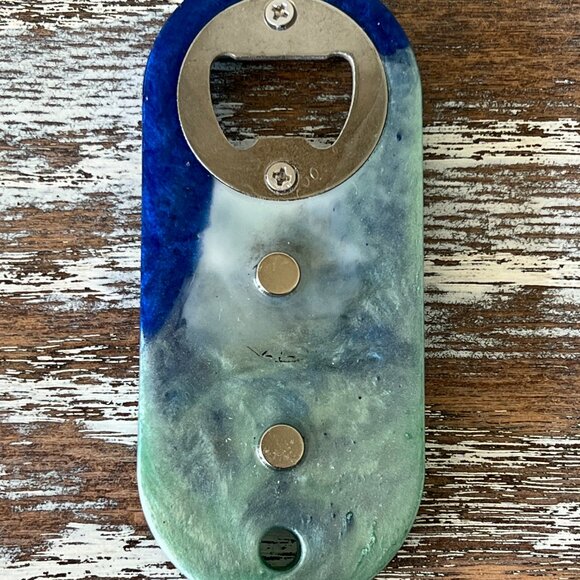 Ocean Waves Resin Bottle Opener with Fridge Magnet Bar Accessories Beer Bottle - Picture 3 of 3